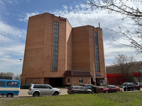 Продам гараж-бокс пл. 25м2